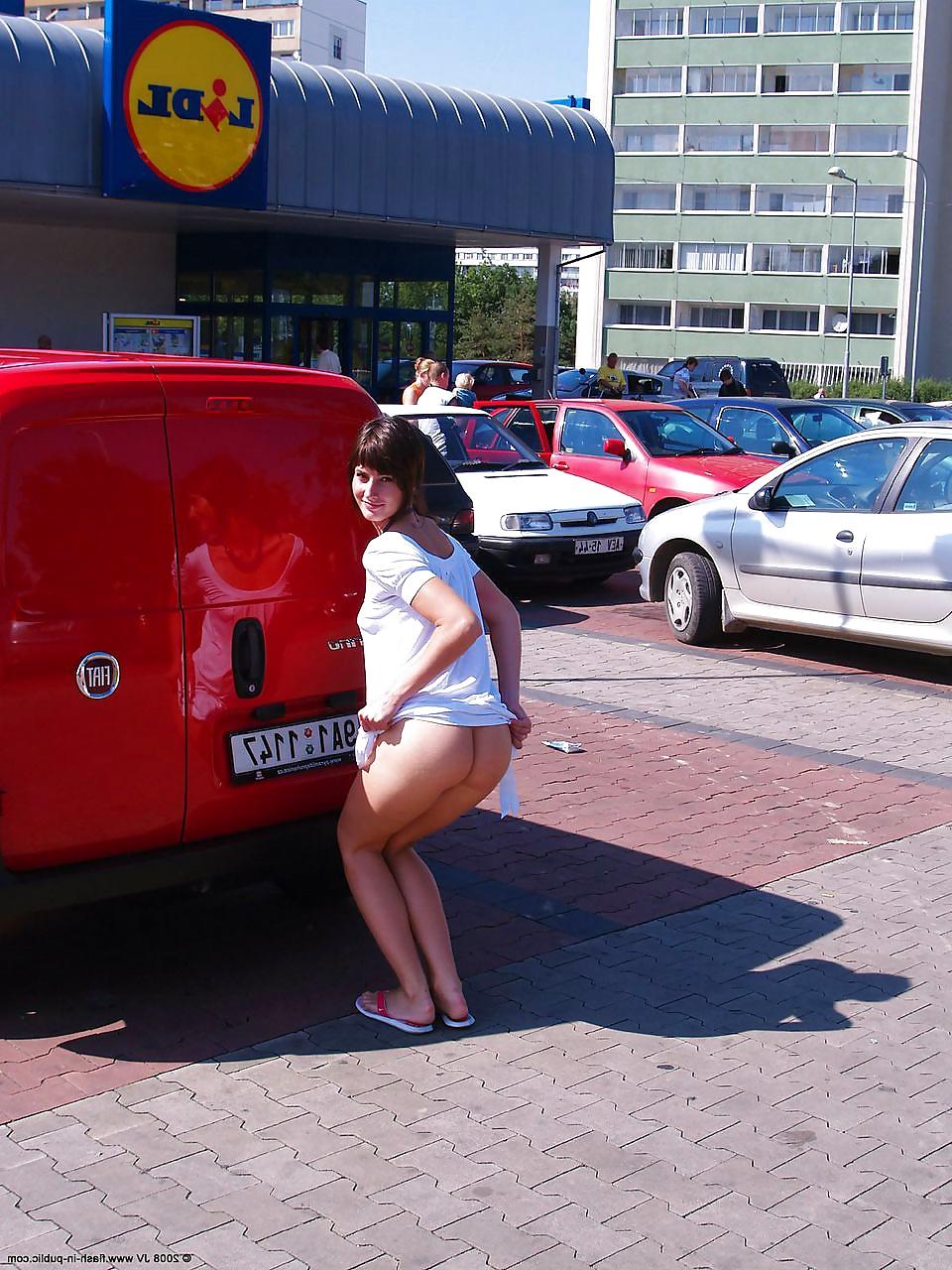 25P Teen in public