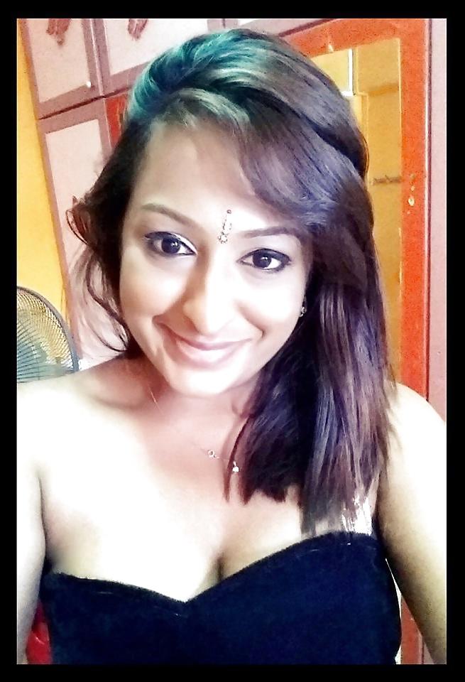 5P Malaysian Indian Girl Bitch Saras Reena