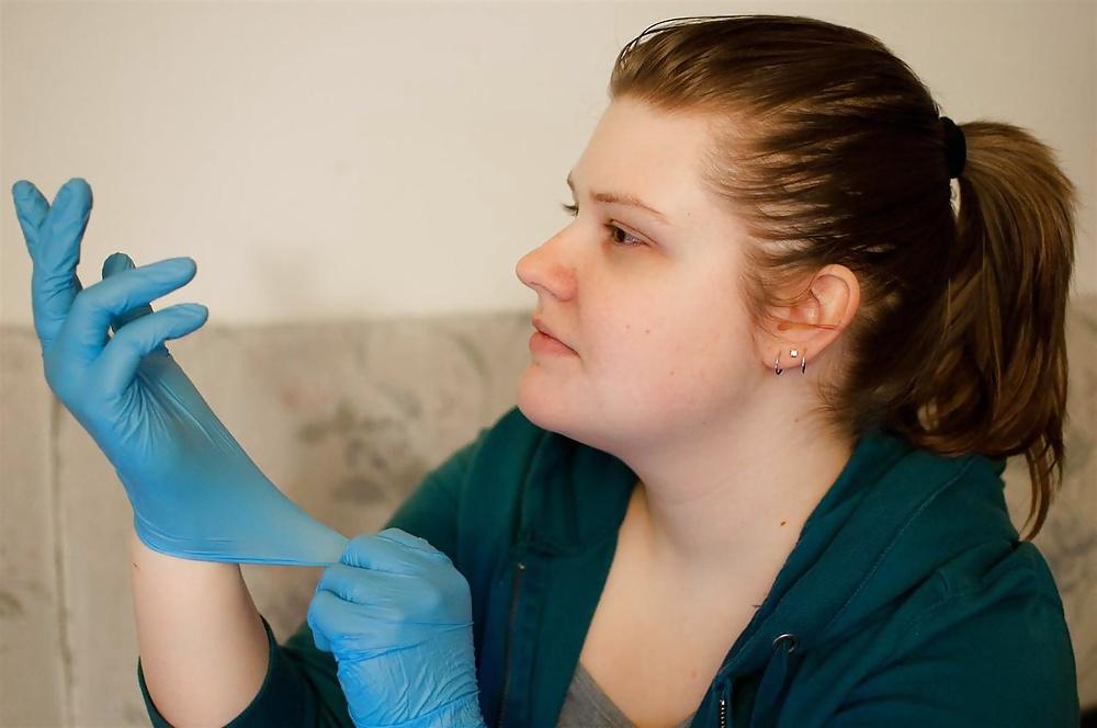 25P Only medical gloves