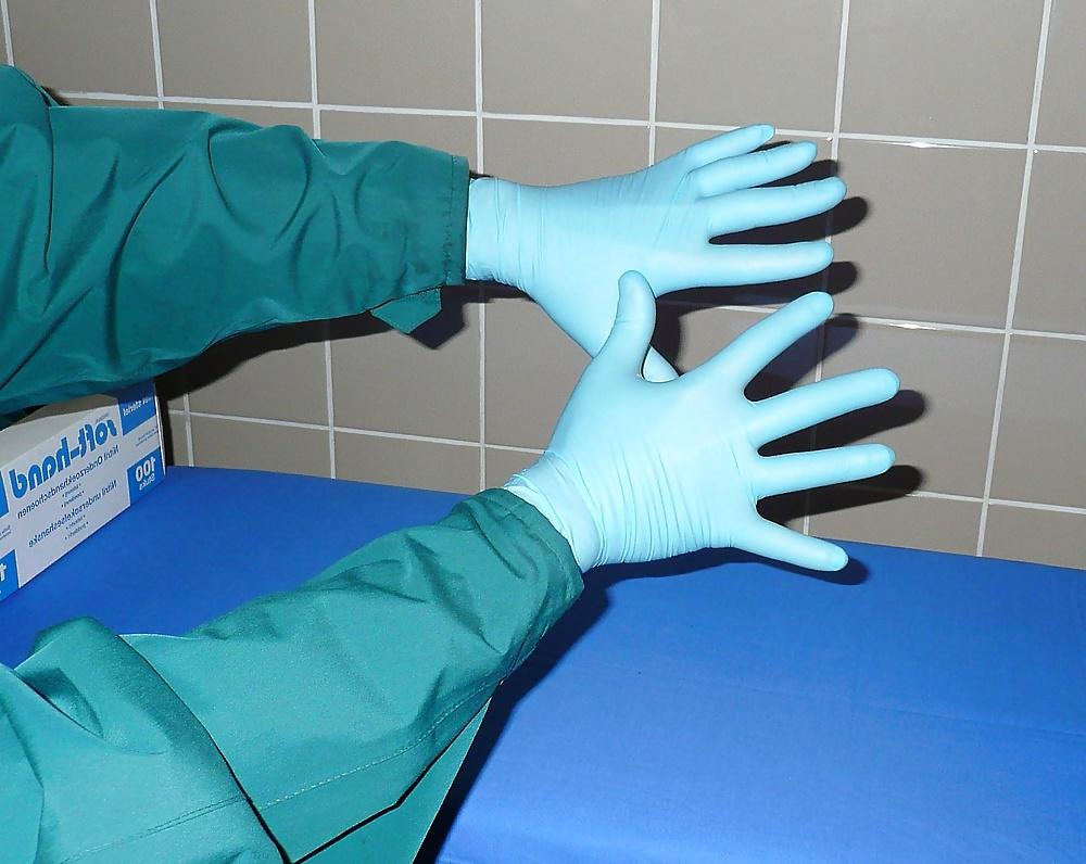 25P Only medical gloves