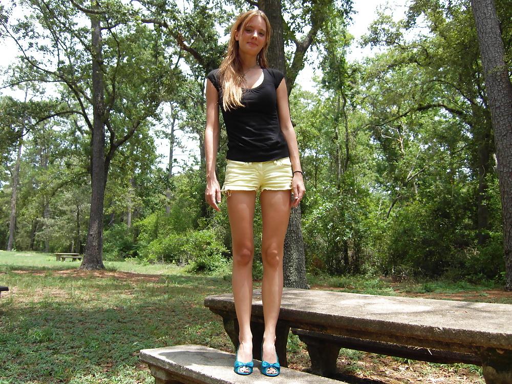 20P Long toes & feet