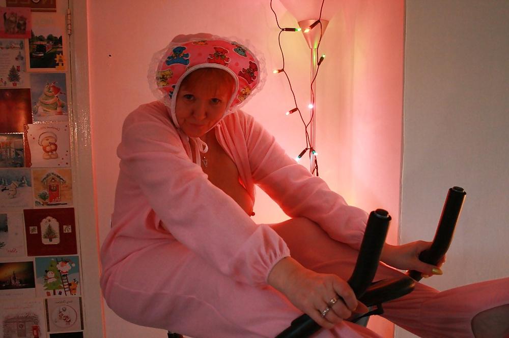 22P Pink Baby Romper Suit! (Kinky Mature Granny)