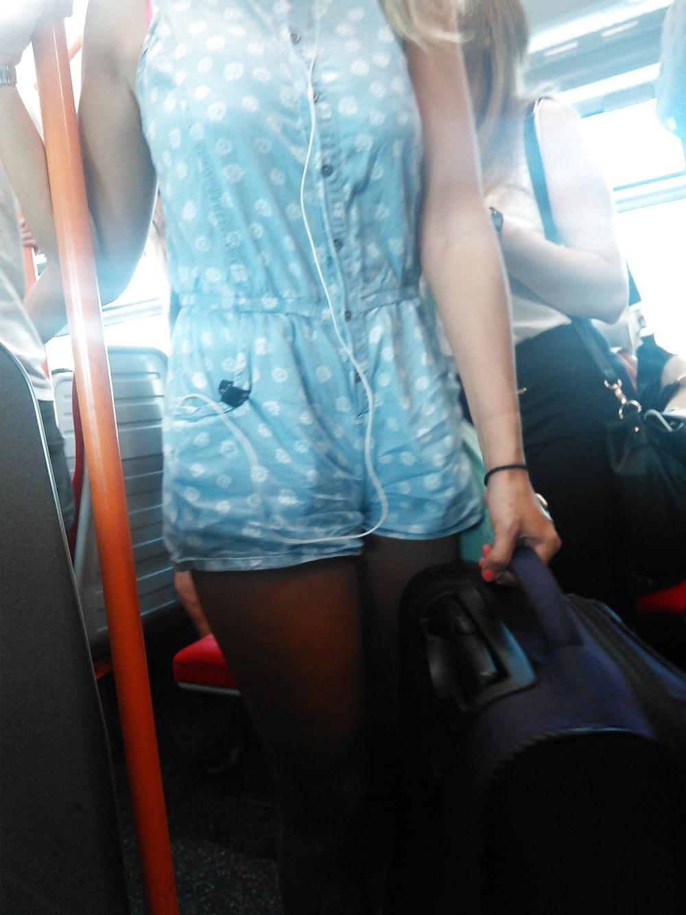 18P Londonperv's Candids 2014 - Train Perving vol 1