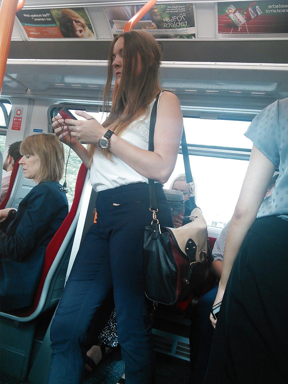 18P Londonperv's Candids 2014 - Train Perving vol 1