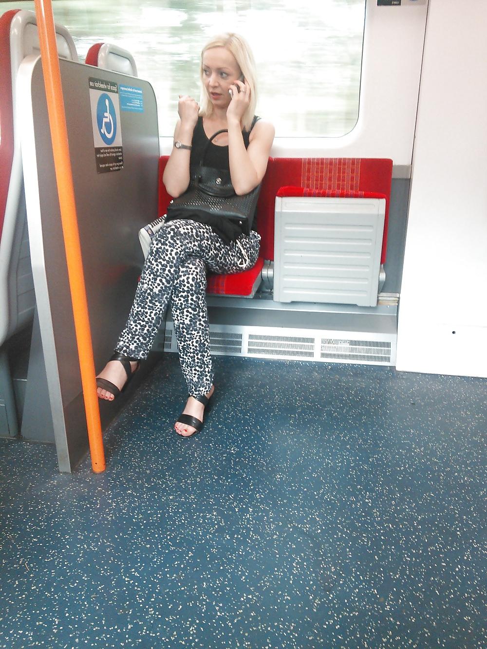 18P Londonperv's Candids 2014 - Train Perving vol 1
