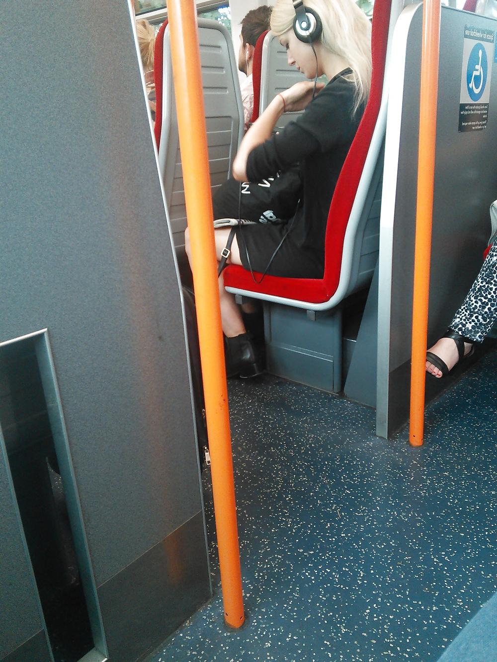 18P Londonperv's Candids 2014 - Train Perving vol 1