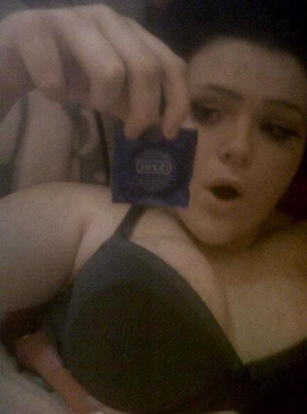 25P Fat boobed chav miss piggy