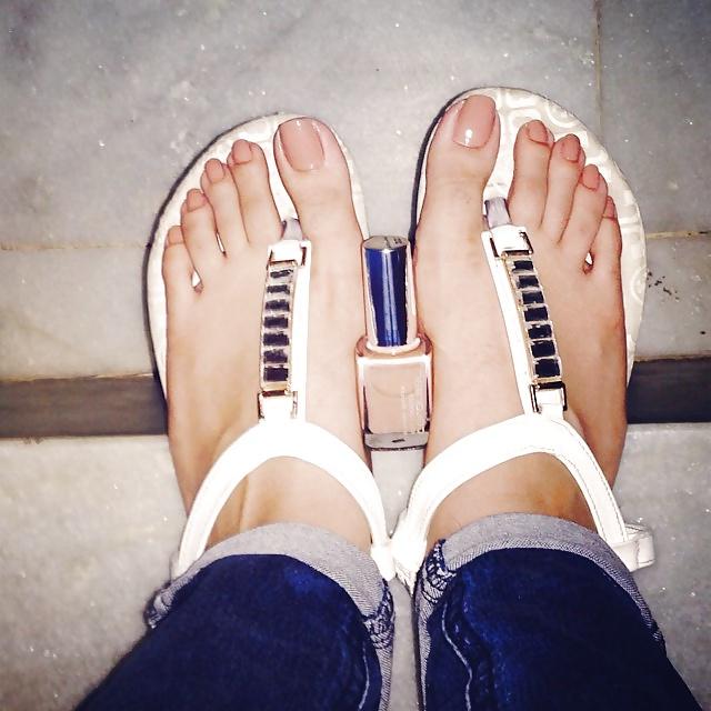 25P Paki, indian, bengali, hijabi feet, toes and heels Part 1 