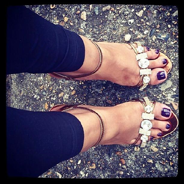 25P Paki, indian, bengali, hijabi feet, toes and heels Part 1 