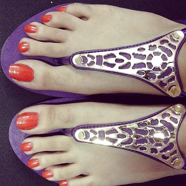 25P Paki, indian, bengali, hijabi feet, toes and heels Part 1 