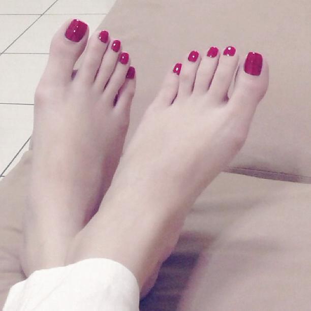 19P Feet, nylons, high heels, legs, cum