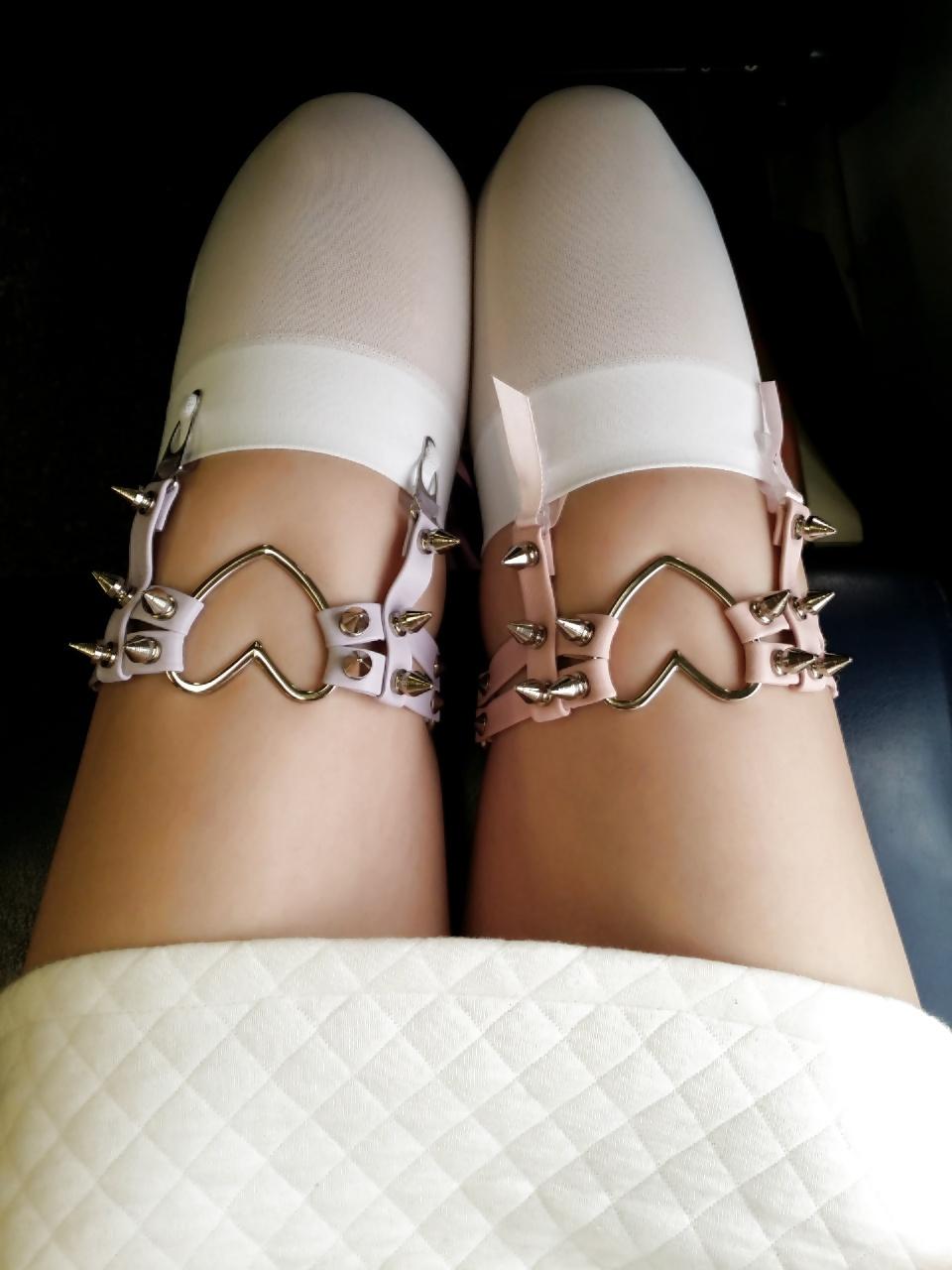 19P Feet, nylons, high heels, legs, cum
