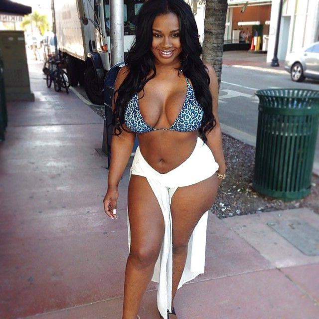 25P Thick, chubby girls with curves 5