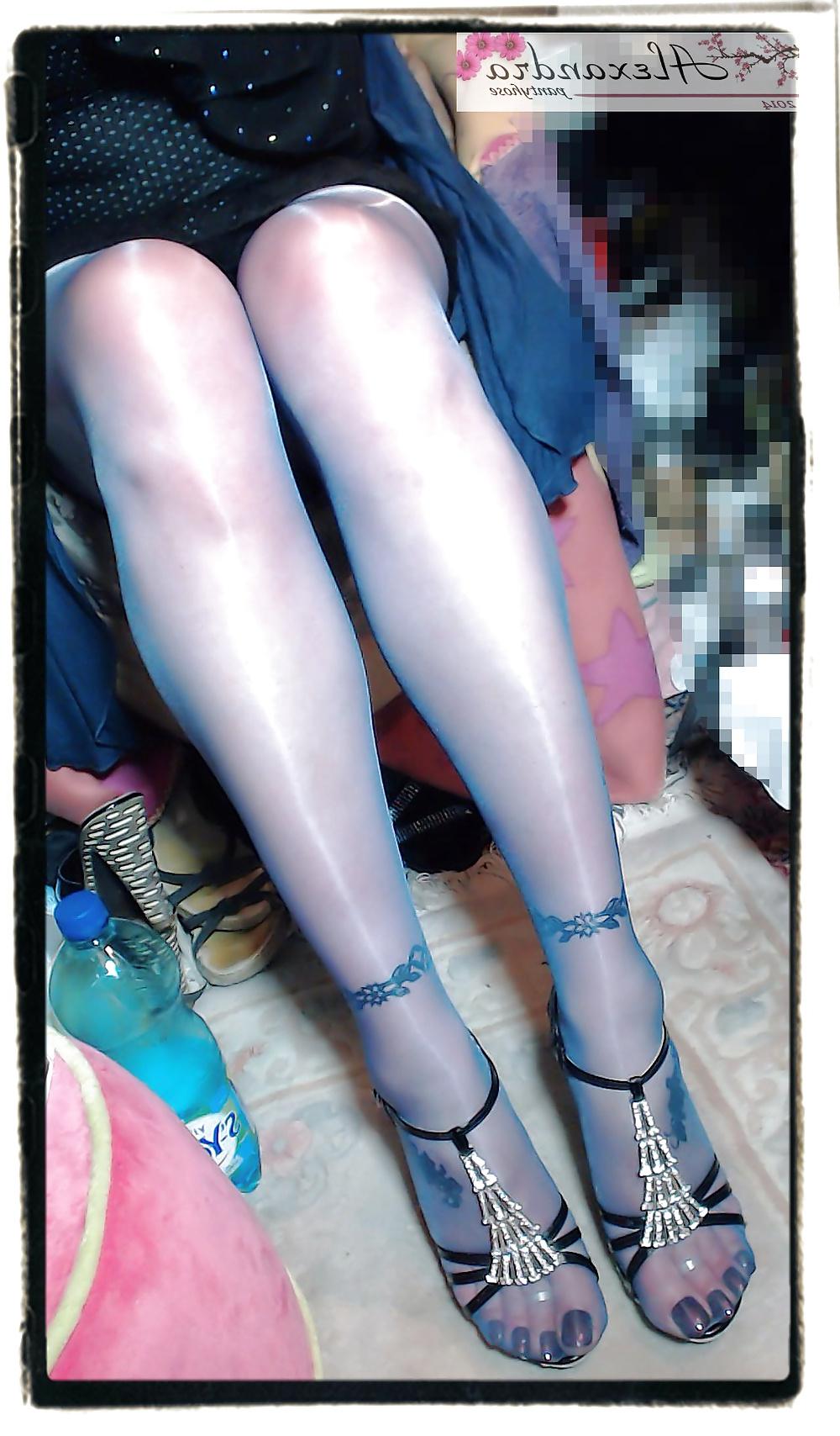 25P Just legs , feet, sandals and pantyhose, august 2014
