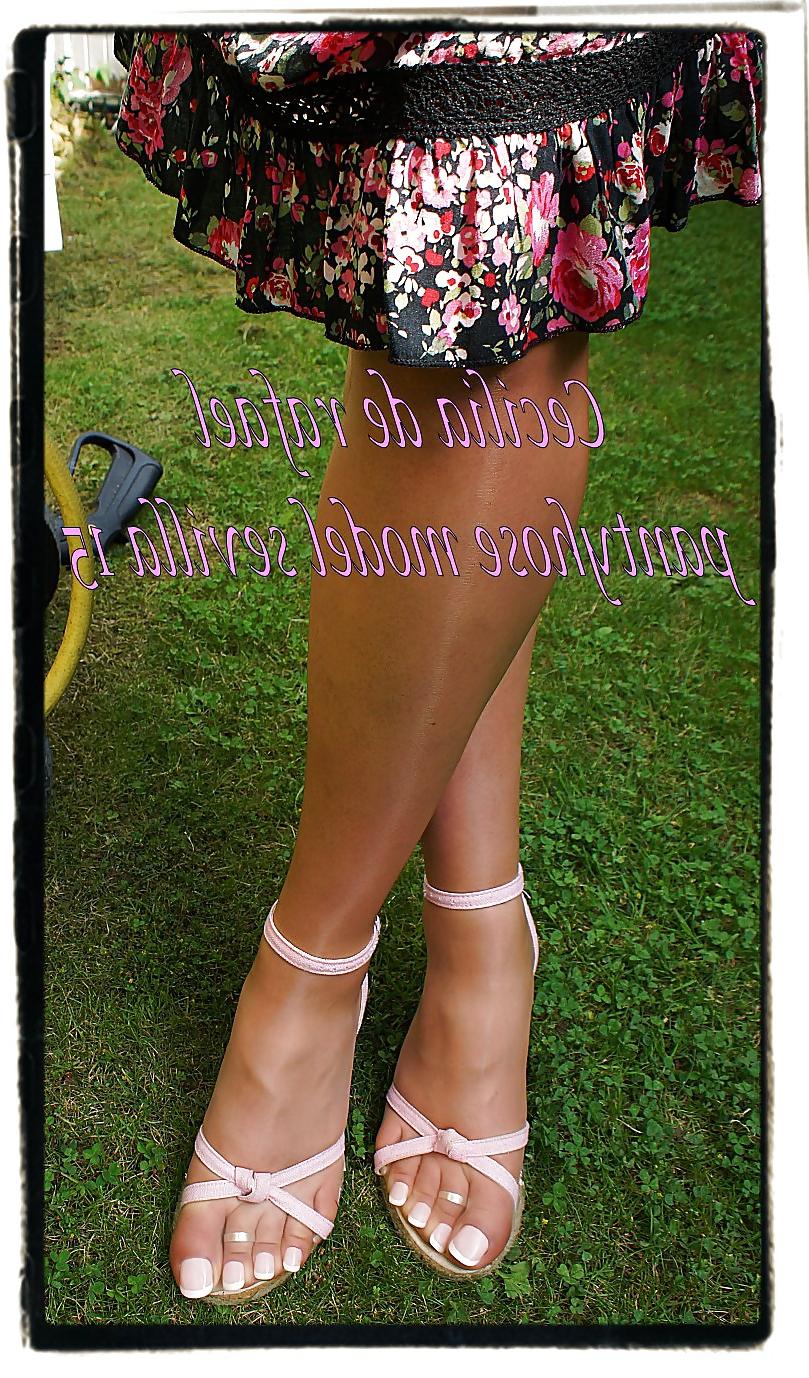 25P Just legs , feet, sandals and pantyhose, august 2014