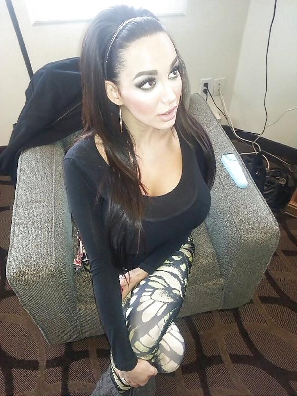 25P Queen Of Bimbos 3