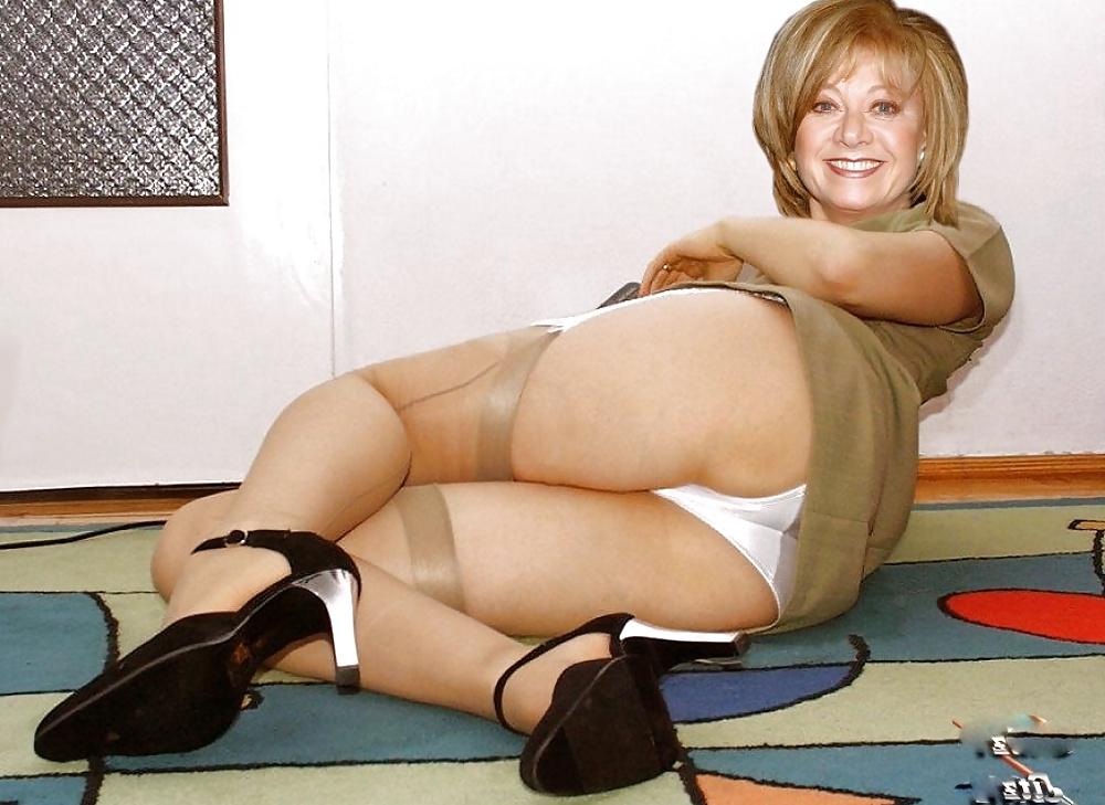 9P Elaine Paige. British West End Milf