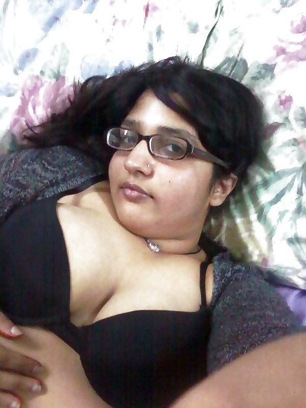 25P Indian Chubby College Girl Hindi Hindu Desi Paki Bangladeshi