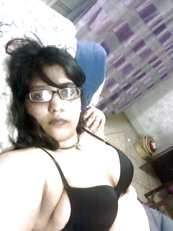 25P Indian Chubby College Girl Hindi Hindu Desi Paki Bangladeshi