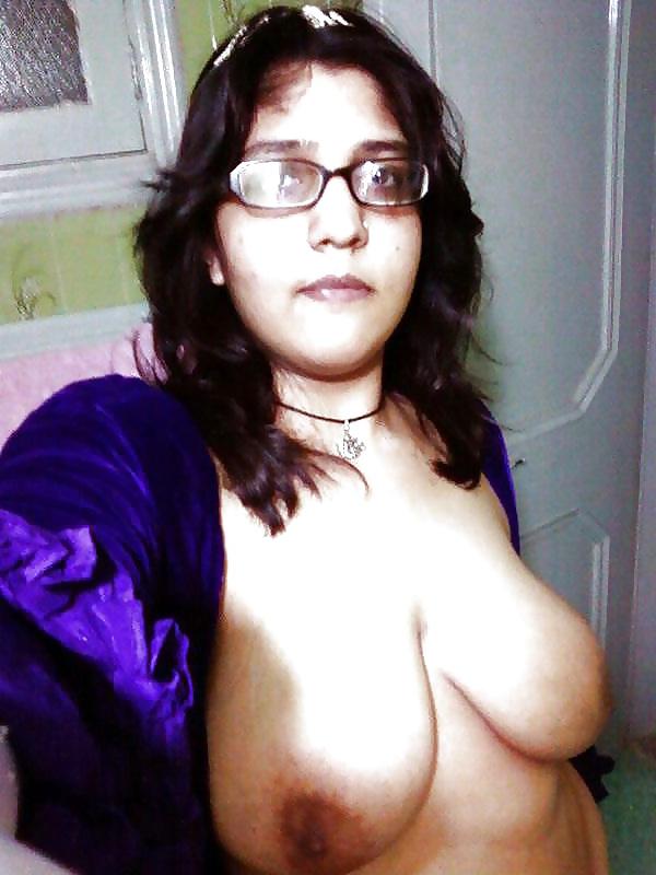 25P Indian Chubby College Girl Hindi Hindu Desi Paki Bangladeshi