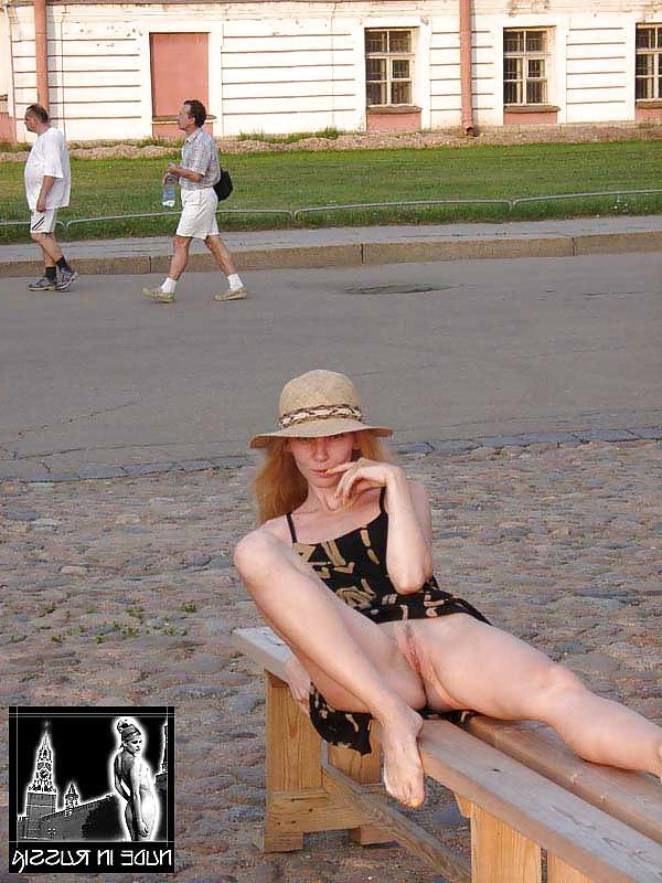 25P Nude in Public