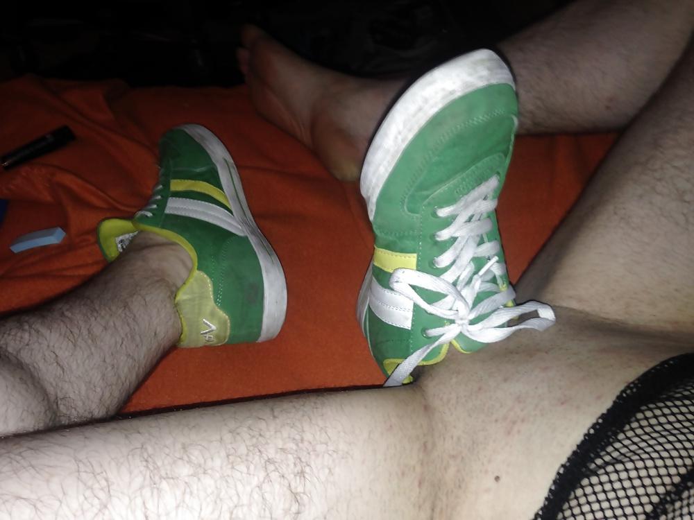24P FIRST time with SNEAKERS play