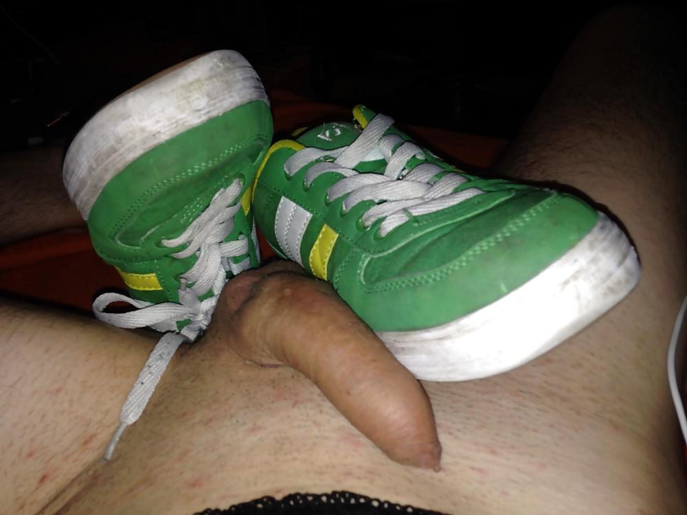 24P FIRST time with SNEAKERS play