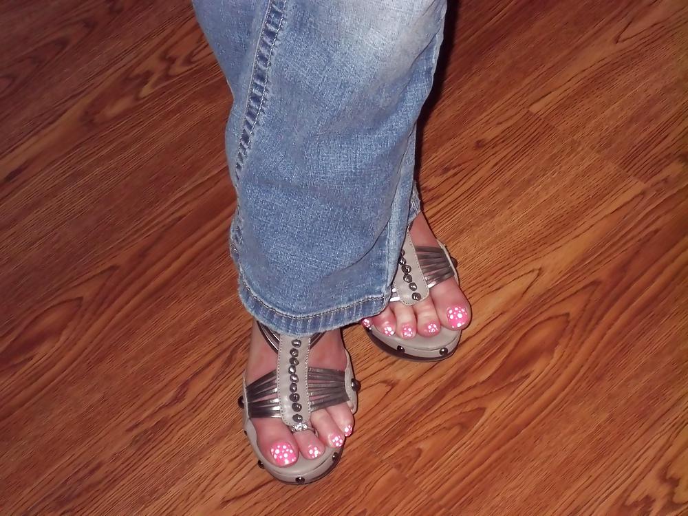 11P Chance's sexy toes in high heels