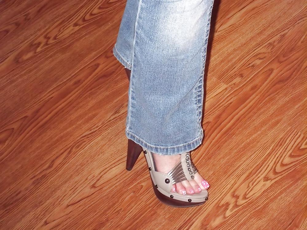 11P Chance's sexy toes in high heels