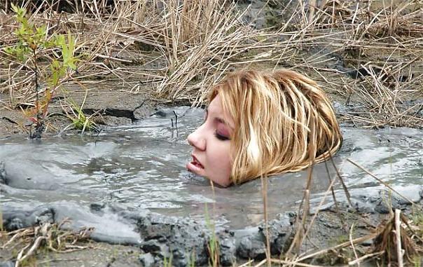 25P Mud girls in quicksand