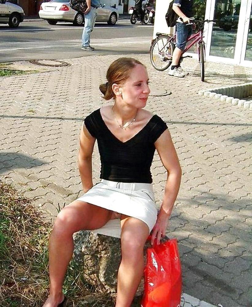 25P REALLY HOT GIRLS IN PUBLIC 17