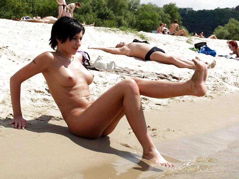 25P REALLY HOT GIRLS IN PUBLIC 19