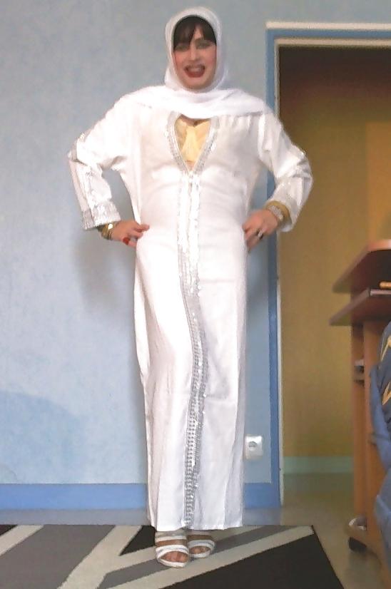 18P Bitch muslima in hijeb