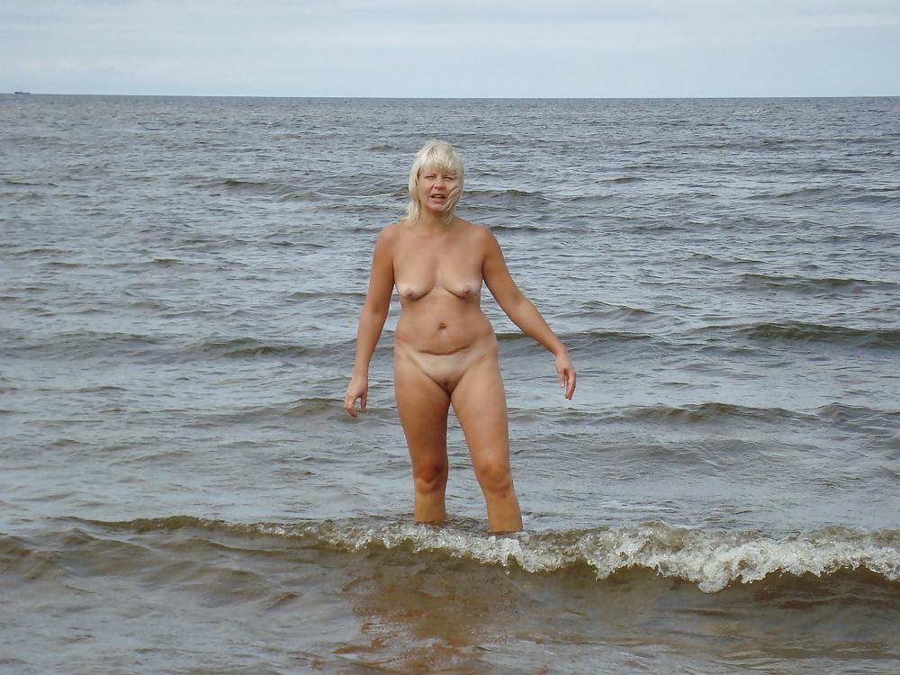 25P Real Amateurs on Their Holidays! 3