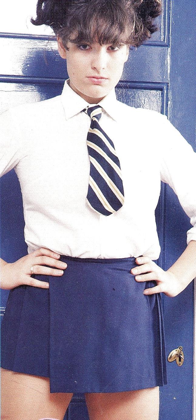 9P Busty Retro Queen - VIRGINIA FELSOM