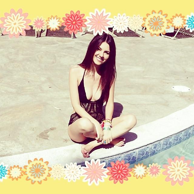 23P Victoria Justice - Goddess