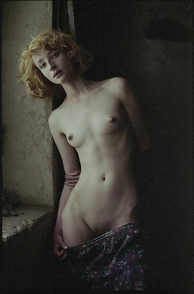 25P Some sweet nude art. Little bit hairy.