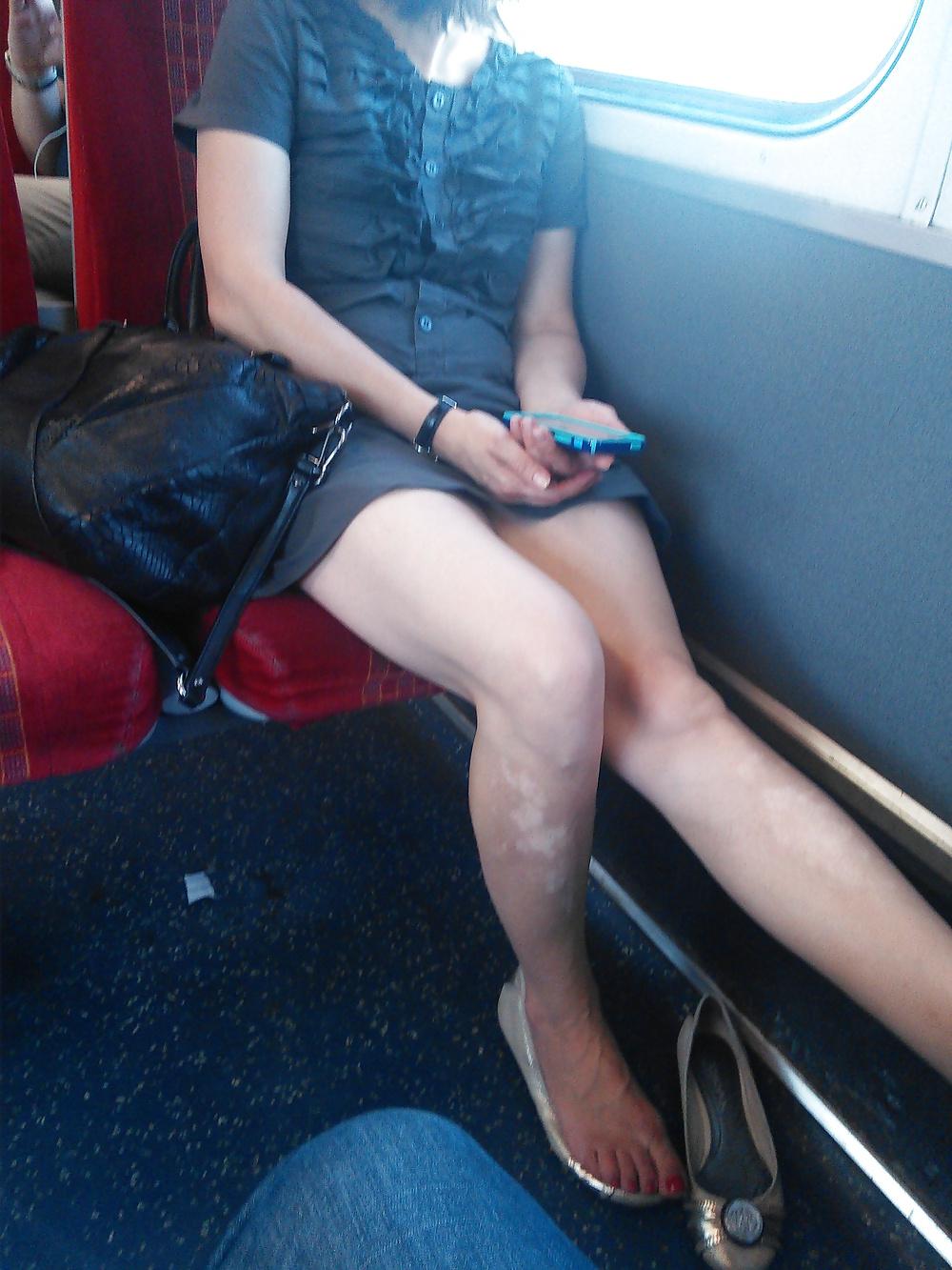 12P Londonperv's Candids 2014 - July vol 4 (Train Perving)