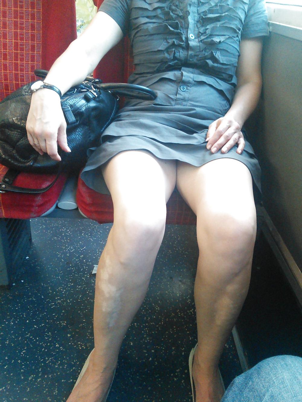 12P Londonperv's Candids 2014 - July vol 4 (Train Perving)