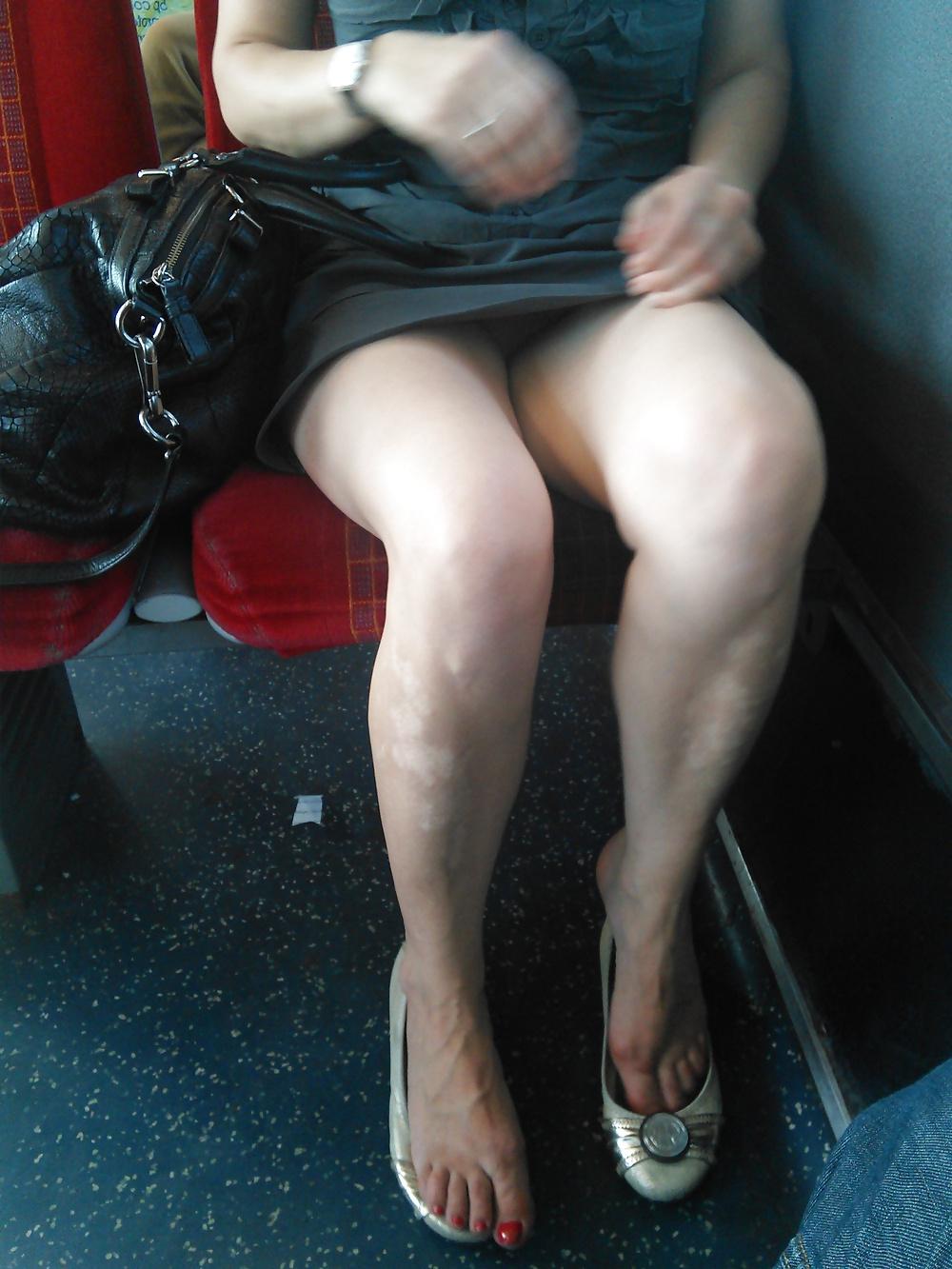 12P Londonperv's Candids 2014 - July vol 4 (Train Perving)