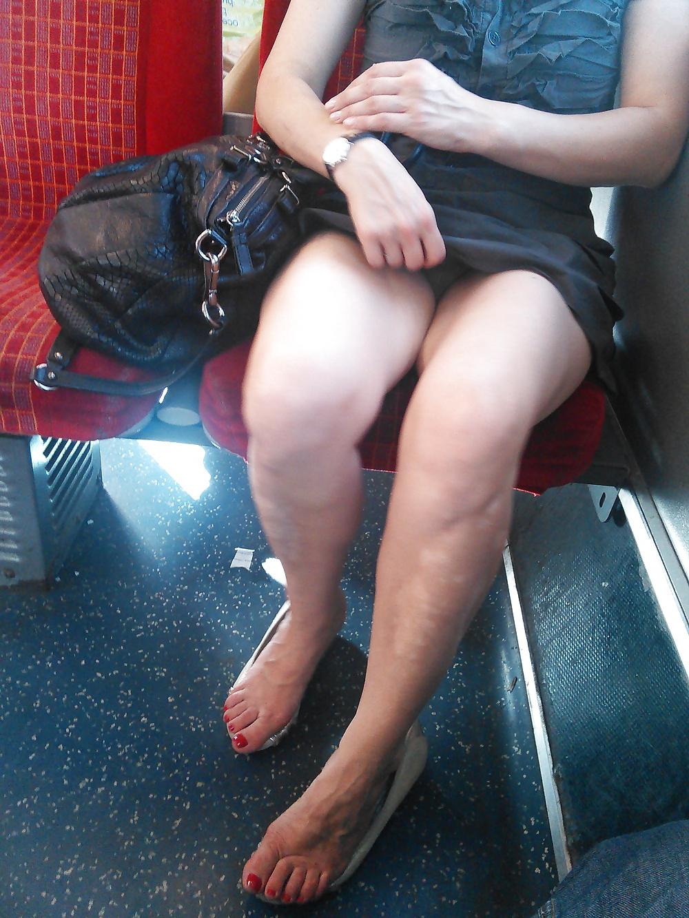12P Londonperv's Candids 2014 - July vol 4 (Train Perving)