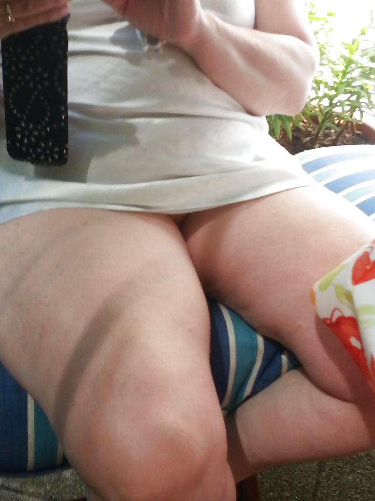 24P My bitch,her feet and my cock