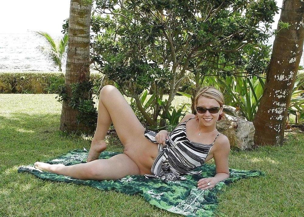 25P REALLY HOT GIRLS IN PUBLIC 43