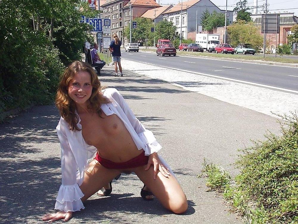 25P REALLY HOT GIRLS IN PUBLIC 53