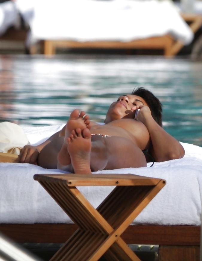 10P Georgette Eto'o Topless