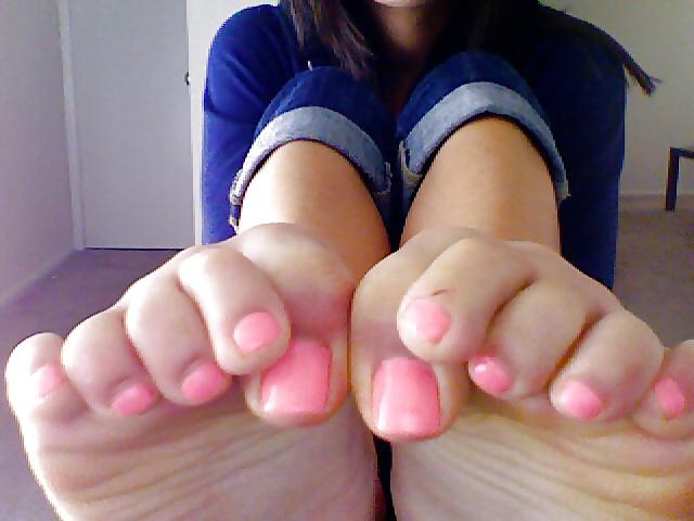 16P Young GIRLS FEET need an intense worship :)