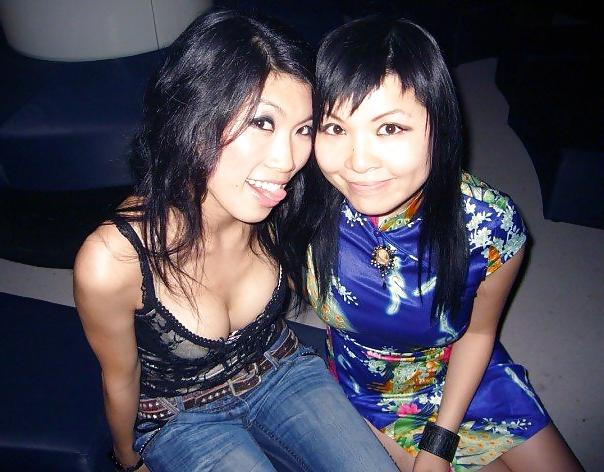 11P Sexy Chinese Girl