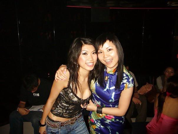 11P Sexy Chinese Girl