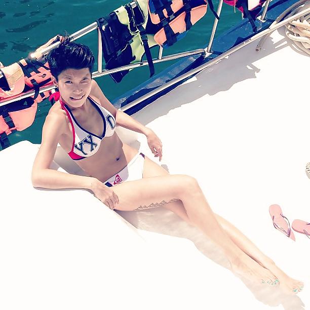 11P Sexy Chinese Girl