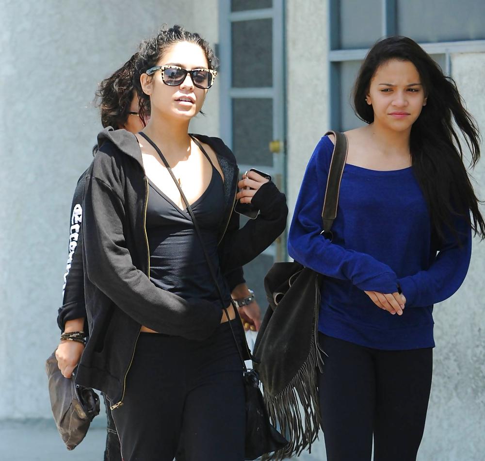 18P Female celebs - Vanessa Hudgen, Clasics